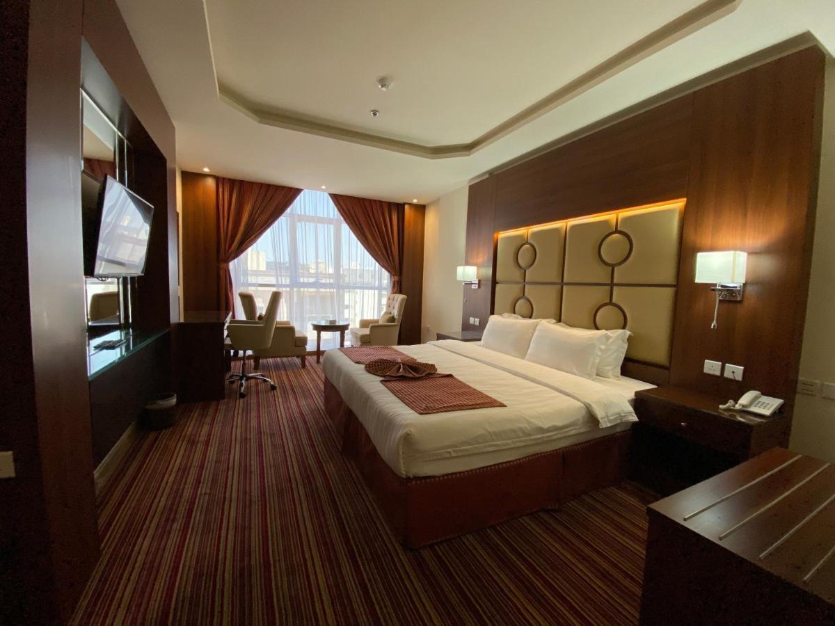 Hôtel La Defence Blue à DDjeddah Extérieur photo