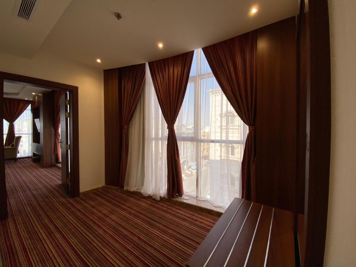 Hôtel La Defence Blue à DDjeddah Extérieur photo