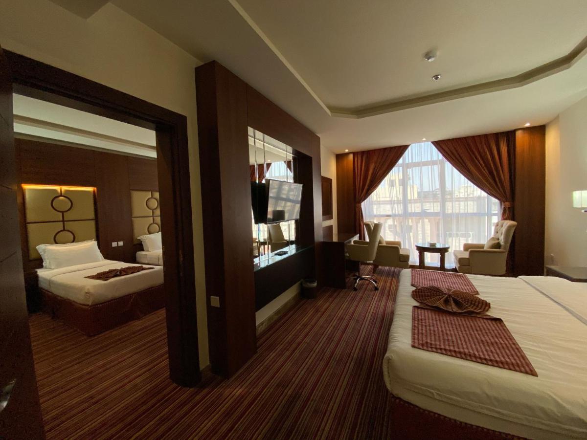Hôtel La Defence Blue à DDjeddah Extérieur photo