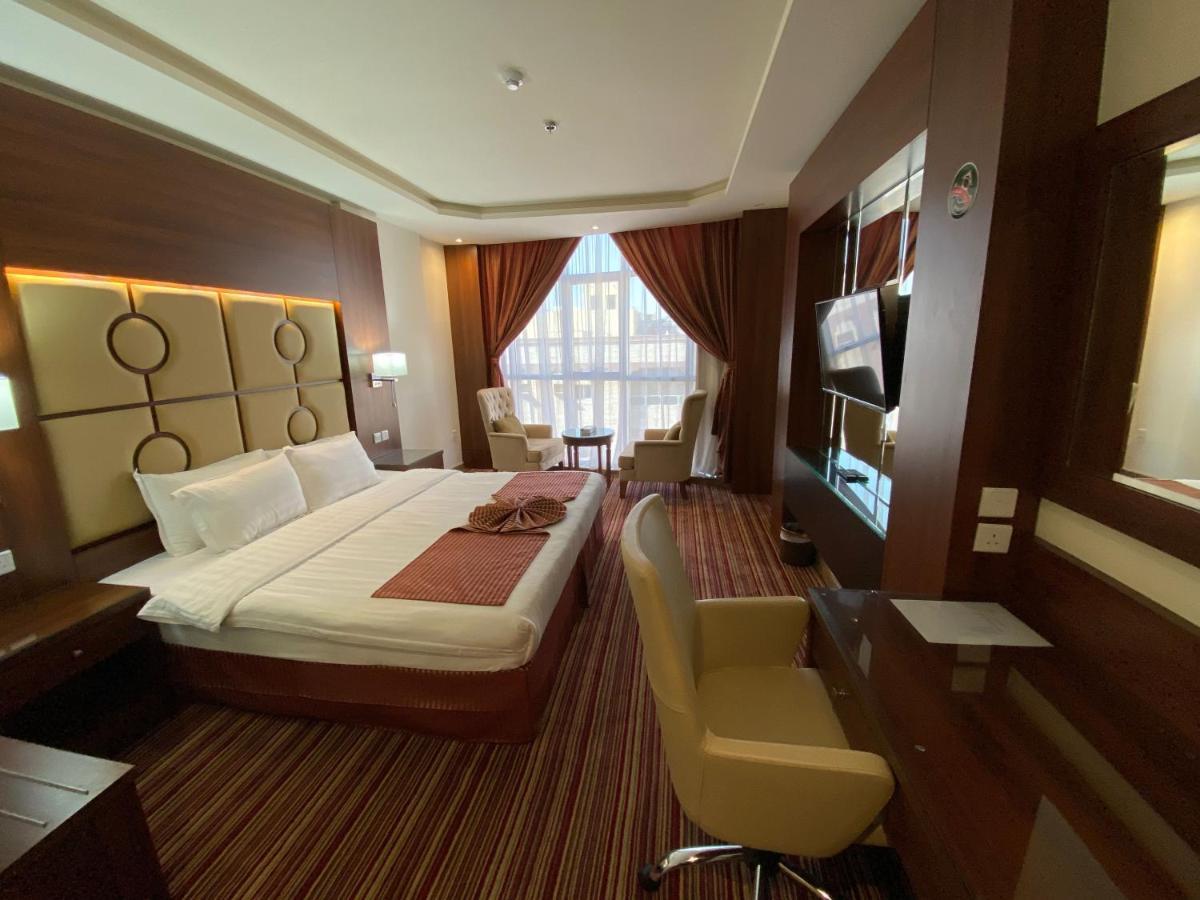 Hôtel La Defence Blue à DDjeddah Extérieur photo